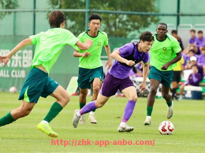 安博体育app下载-世俱杯比赛裁判临场健康状态监测设备配发标准