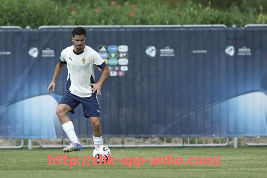 安博体育app下载-世俱杯历届进球助攻数据整合与关键进攻组合分析