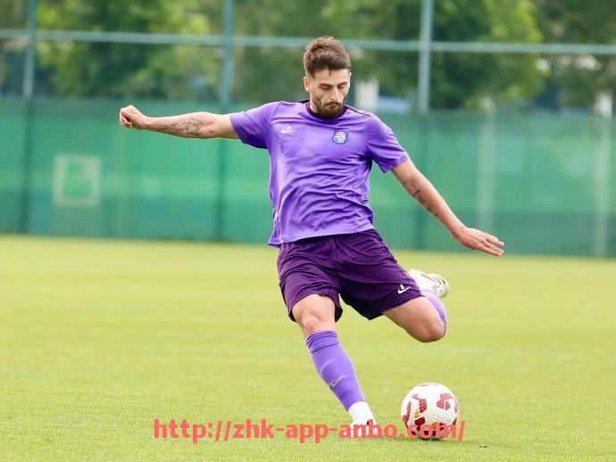 安博体育app下载-西甲巴萨欧冠赛程安排及比赛关键对决分析